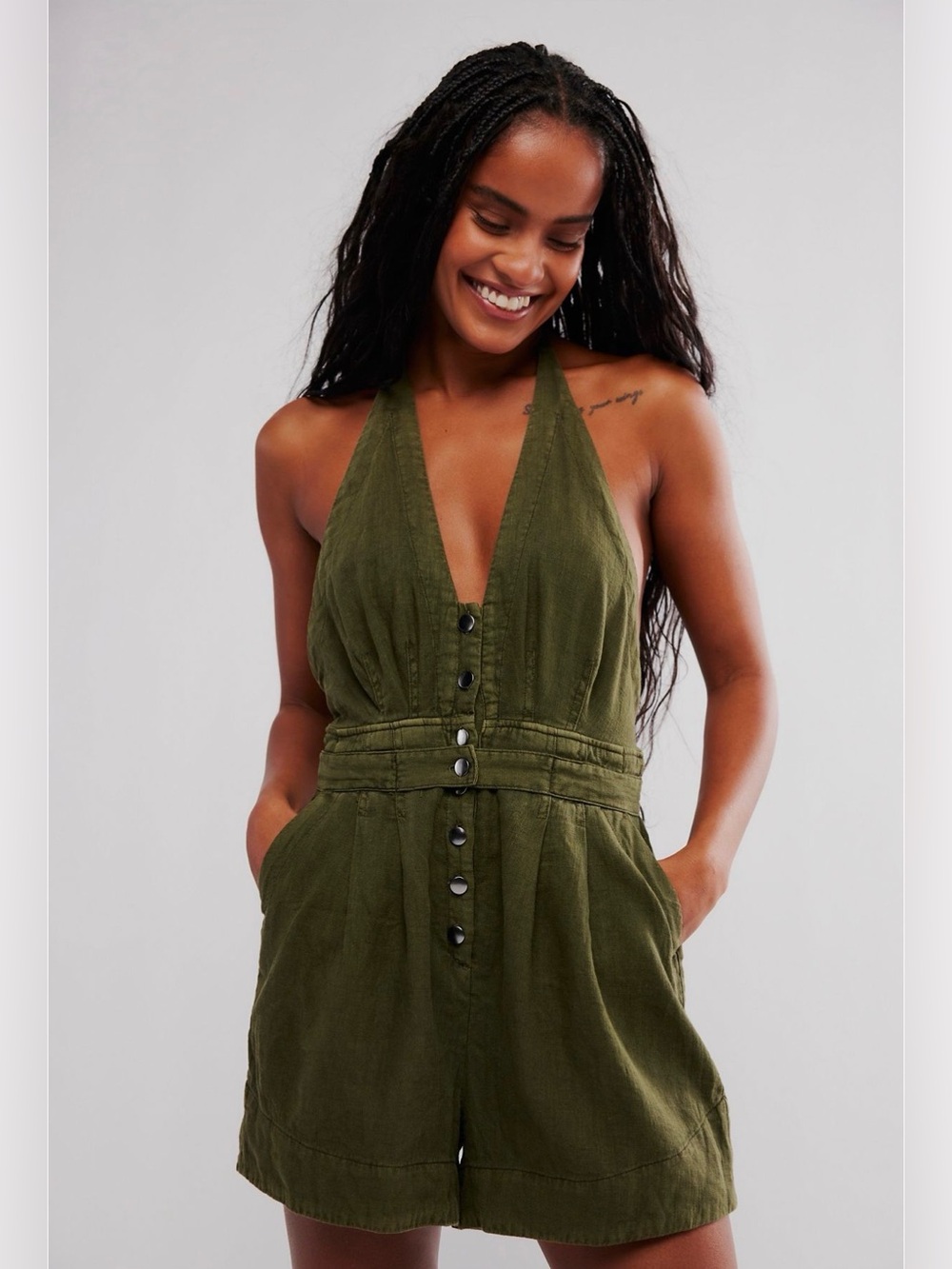 ✨Free People City’s Edge Romper Dried Basil XS✨